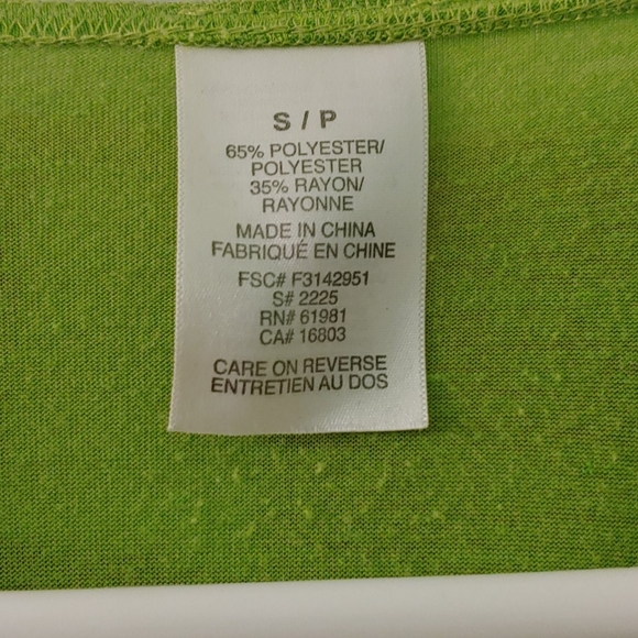 2 Tops - Picture 5 of 6